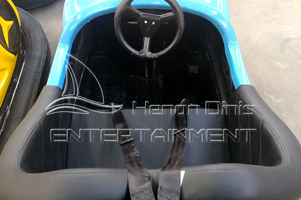 kids dodgem rides' seats with safe belt